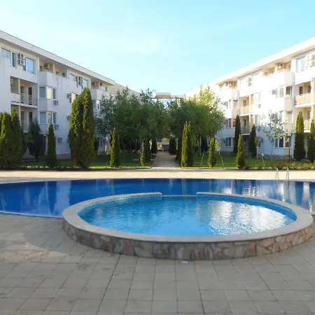 Nesseber Fort Club Private ساني بيتش