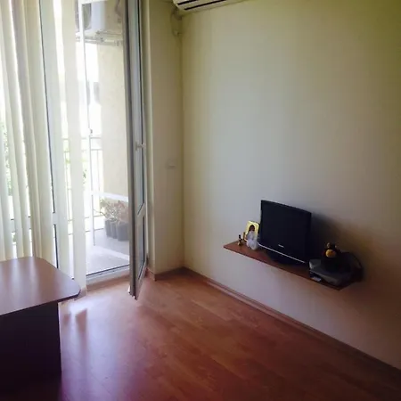 Nesseber Fort Club Private شقة